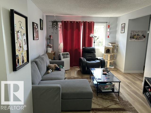 Additional image 4 of 51 Mcleod Place NW, Edmonton, AB, T5A3A8