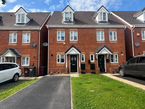 Appleton Road, Park Meadows L32