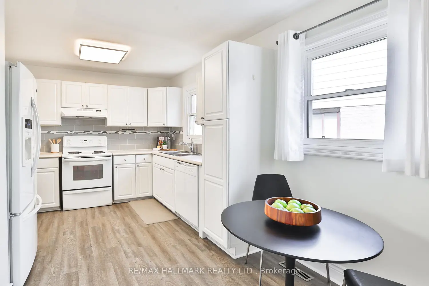 Additional image 7 of 192 Martindale Crescent