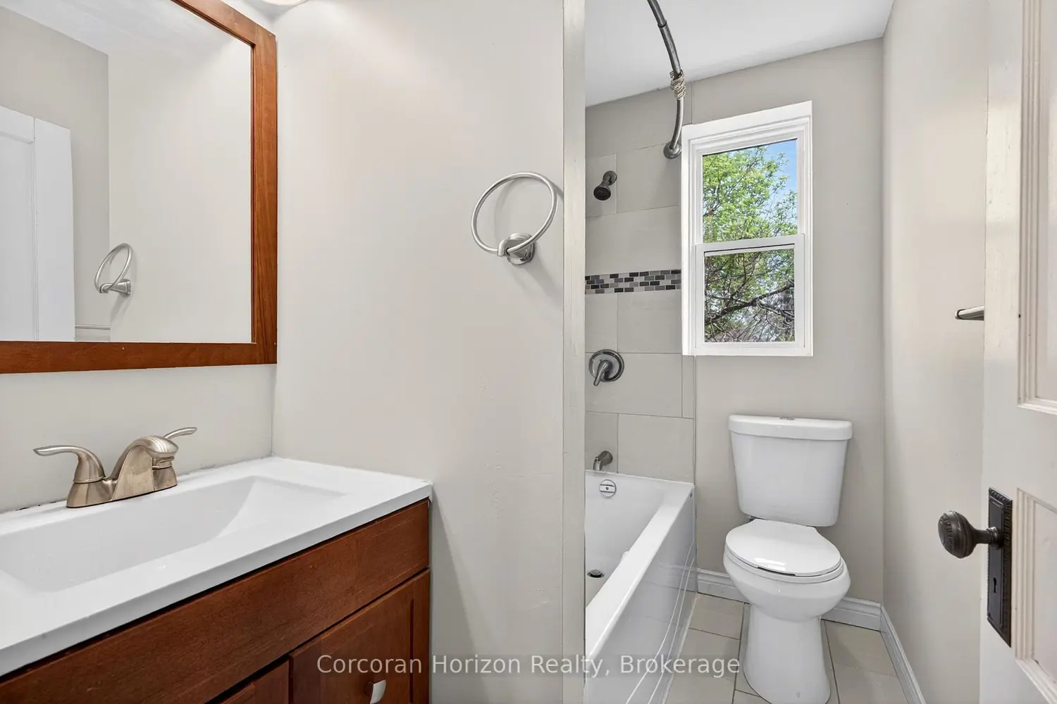 Additional image 18 of 520 John Street
