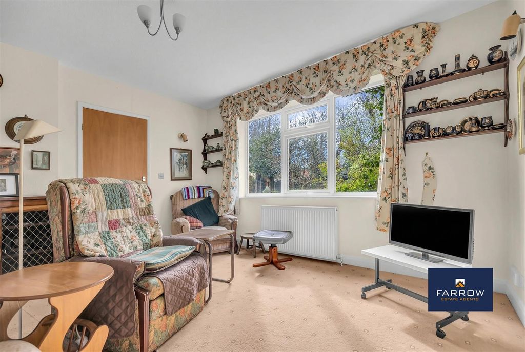 Additional image 4 of 4 bed semi-detached house for saleQueens Parade, Grimsby DN31