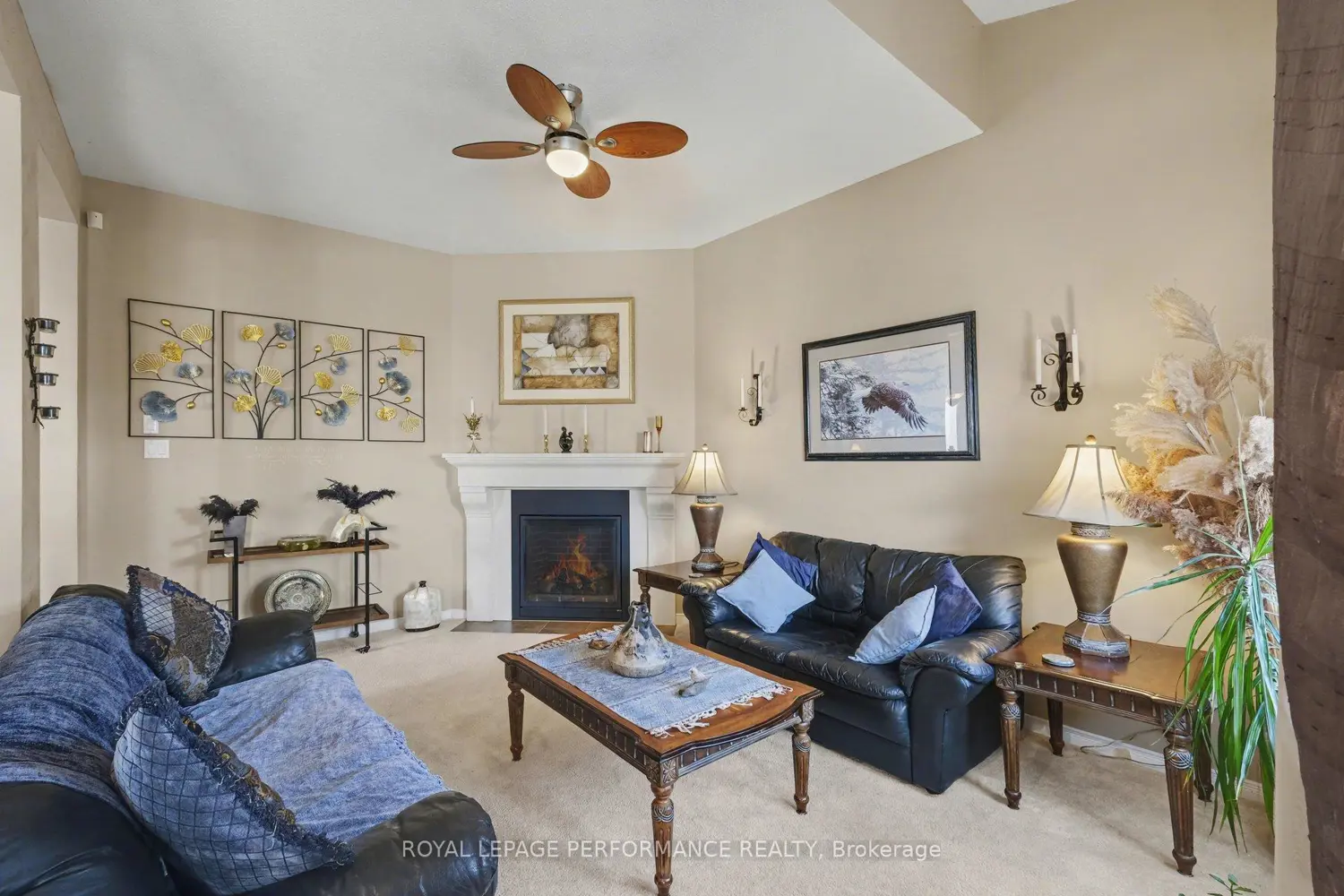 2202 Clendenan Crescent photo 4