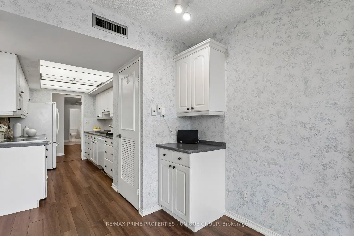 Additional image 4 of 1300 Bloor Street 710
