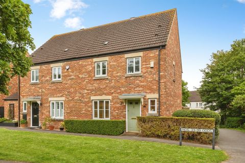 Adelante Close, Stoke Gifford, Bristol BS34