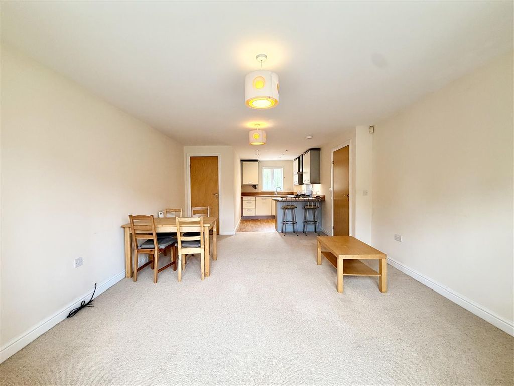 Additional image 6 of 2 bed flat for saleHighland Drive, Loughborough LE11