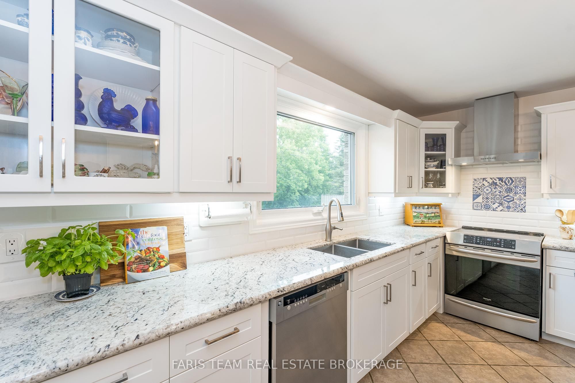Additional image 6 of 32 Cairns Boulevard, Springwater, ON, L9X 0N8