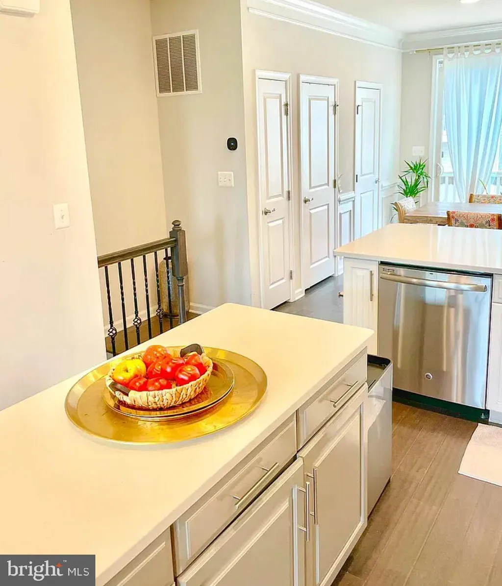 Additional image 7 of 3634 Commodore Joshua Barney Drive NE, Washington, DC 20018
