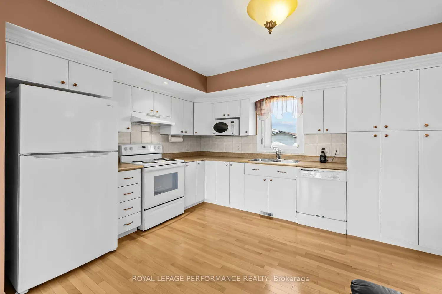 Additional image 4 of 71 Faucher Boulevard