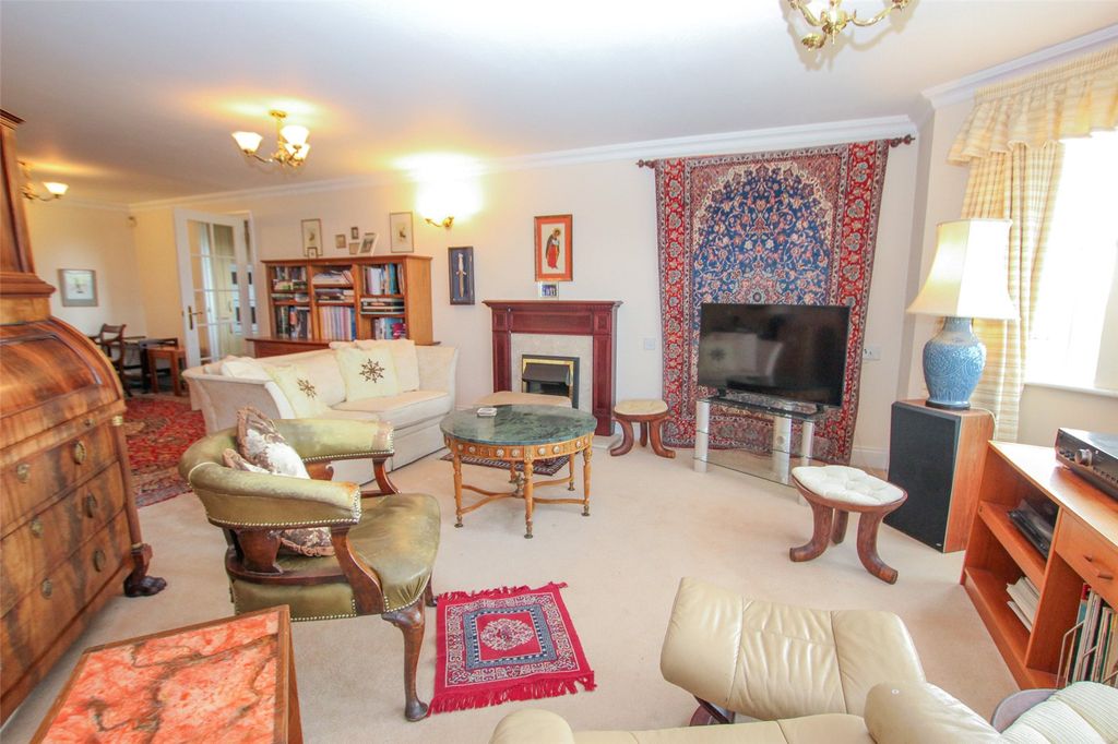 Additional image 4 of 2 bed flat for saleBeach Road, Weston-Super-Mare, Somerset BS23