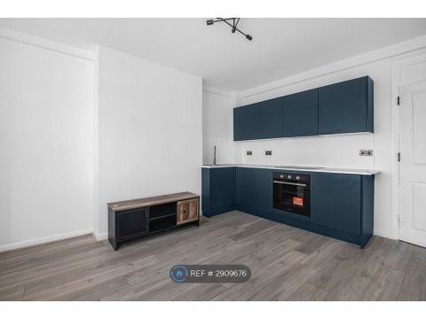 Kingston Road, Kingston Upon Thames KT1