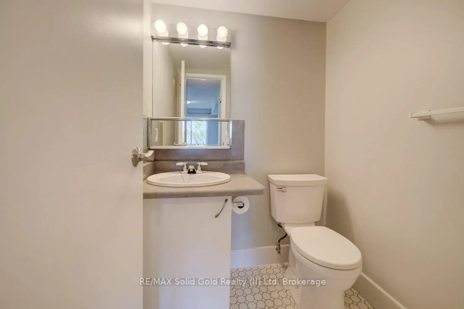 Additional image 15 of 15 Hofstetter Avenue 221