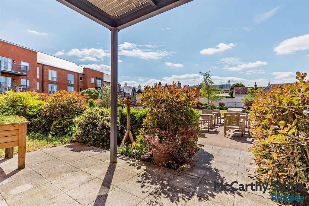 Additional image 3 of 2 bed flat for saleMonument Place, Endless Street, Salisbury SP1
