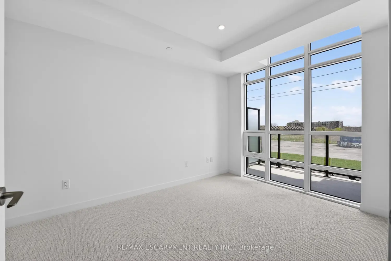 Additional image 13 of 461 Green Road 321