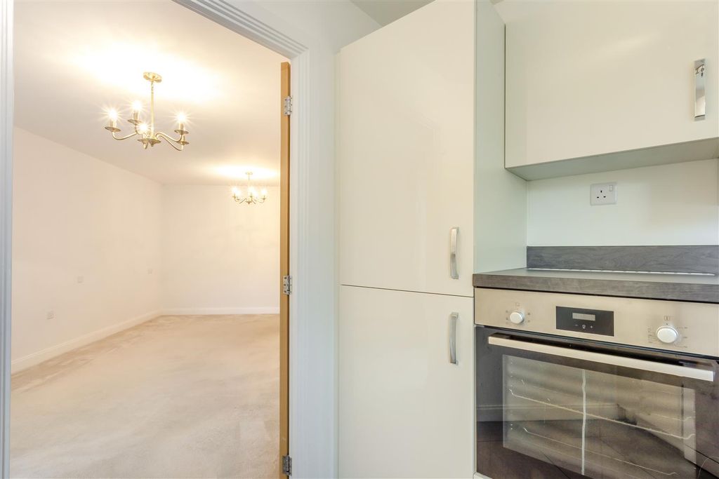 Additional image 34 of 2 bed flat for saleSaxon Gardens, Penn Street, Oakham, Rutland LE15