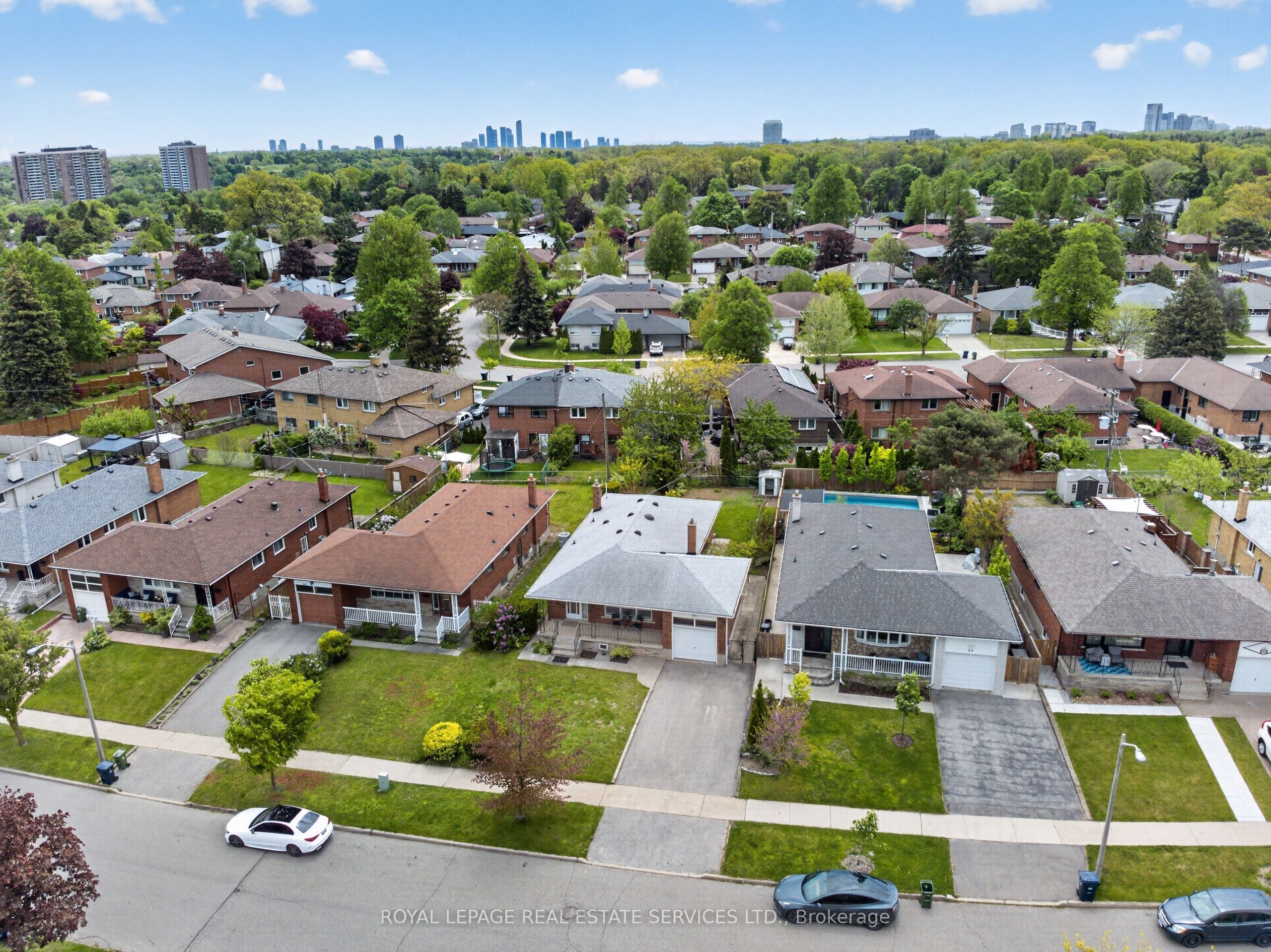 Additional image 2 of 46 Lemonwood Drive, Toronto, ON, M9A 4L5