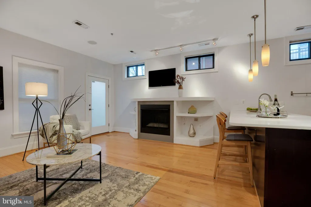 Additional image 5 of 2106 10th Street NW Unit 1, Washington, DC 20001