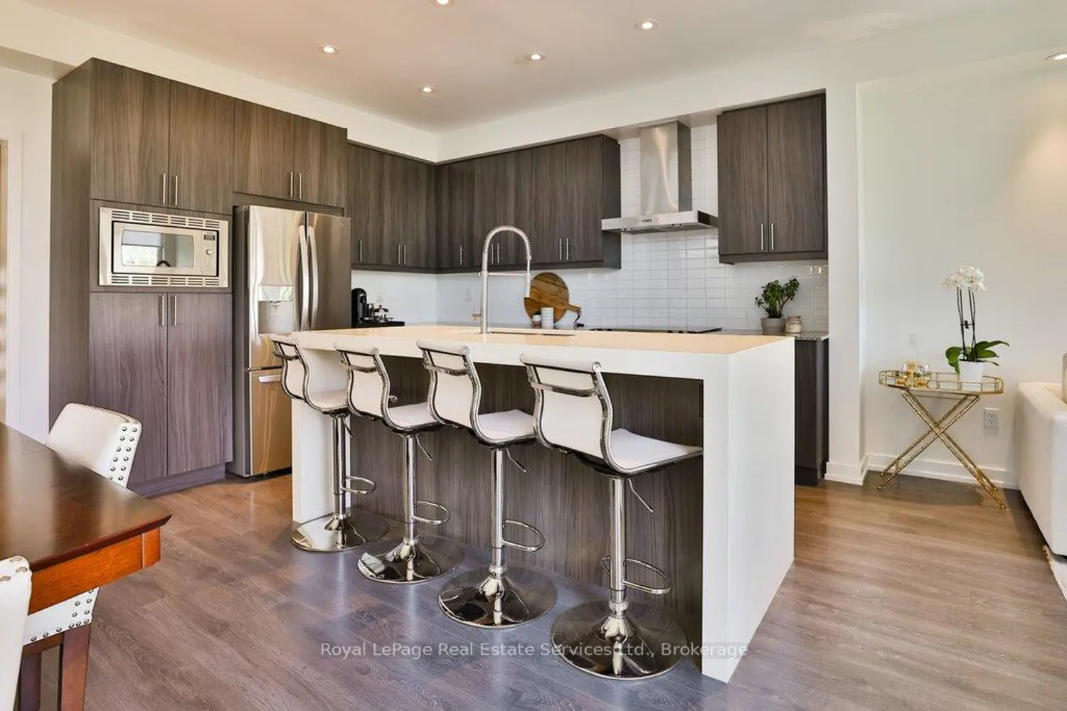 Additional image 4 of 3155 Mintwood Circle