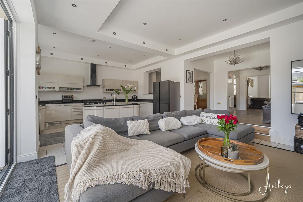Additional image 17 of 5 bed detached house for saleSouthward Lane, Langland, Swansea SA3