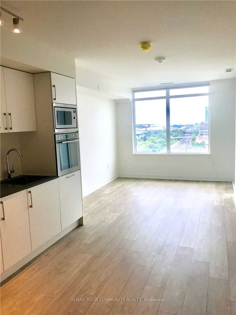 Additional image 3 of 1105W-27 Bathurst Street, Toronto, ON, M5V 2P1