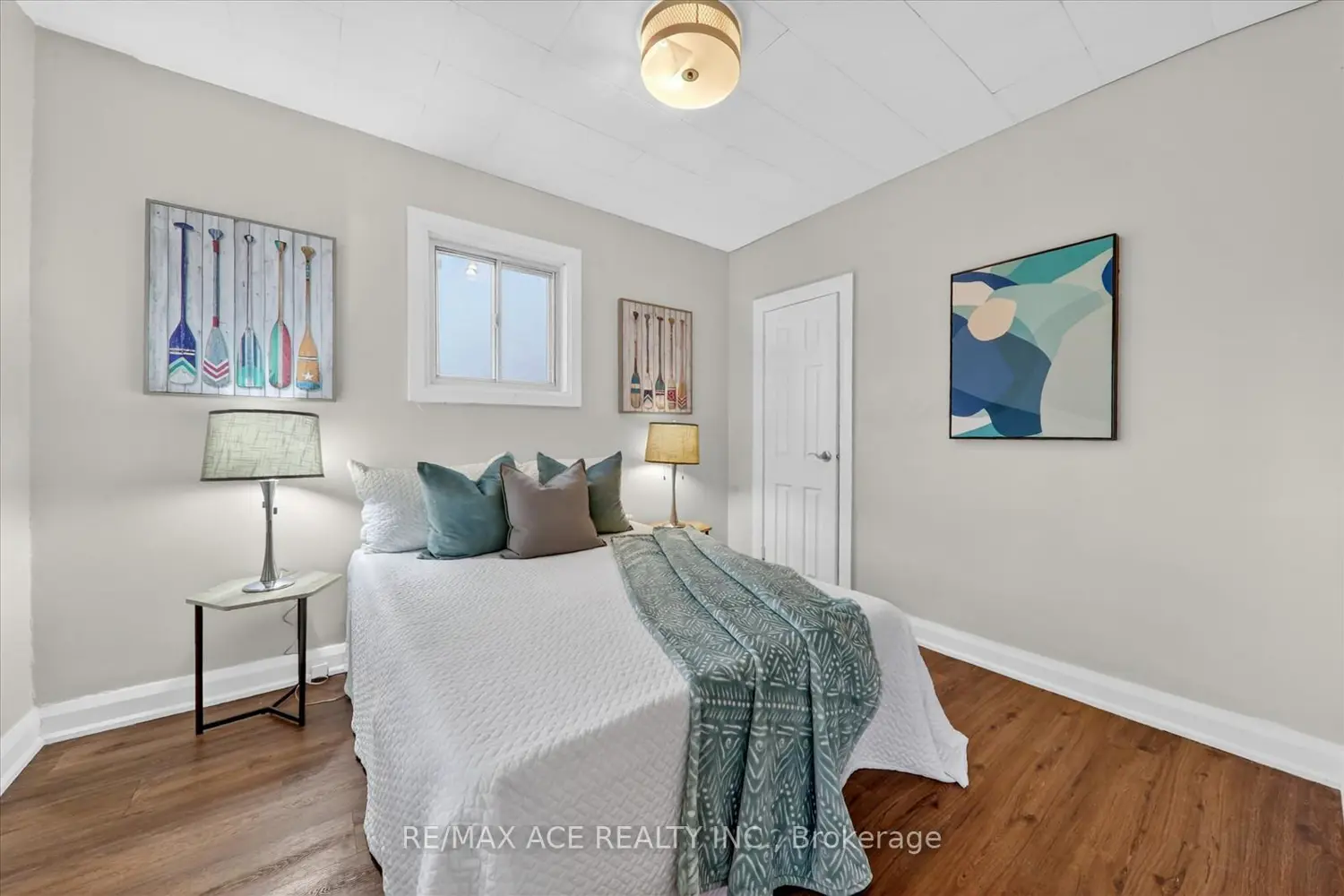 183 Glebemount Avenue photo 4