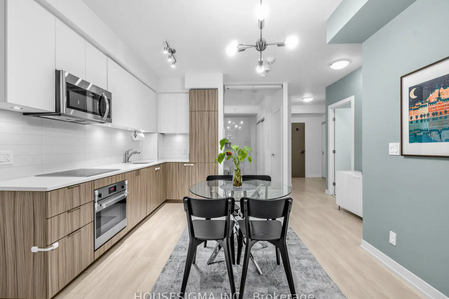 223 St Clair Avenue 306 photo 5