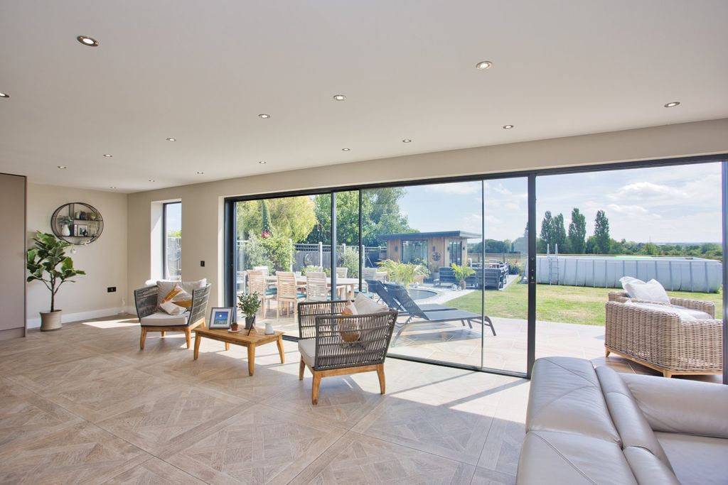Additional image 3 of 4 bed detached house for saleMonkton Road, Minster, Ramsgate, Kent CT12
