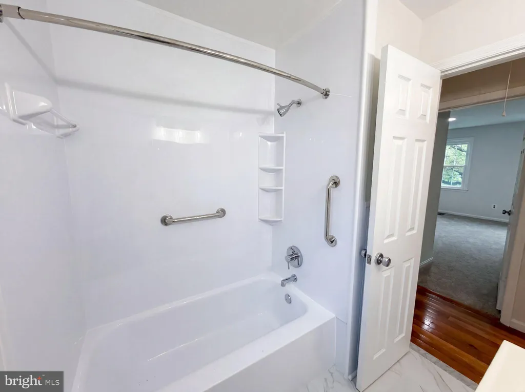 Additional image 10 of 3820 V Street SE, Washington, DC 20020