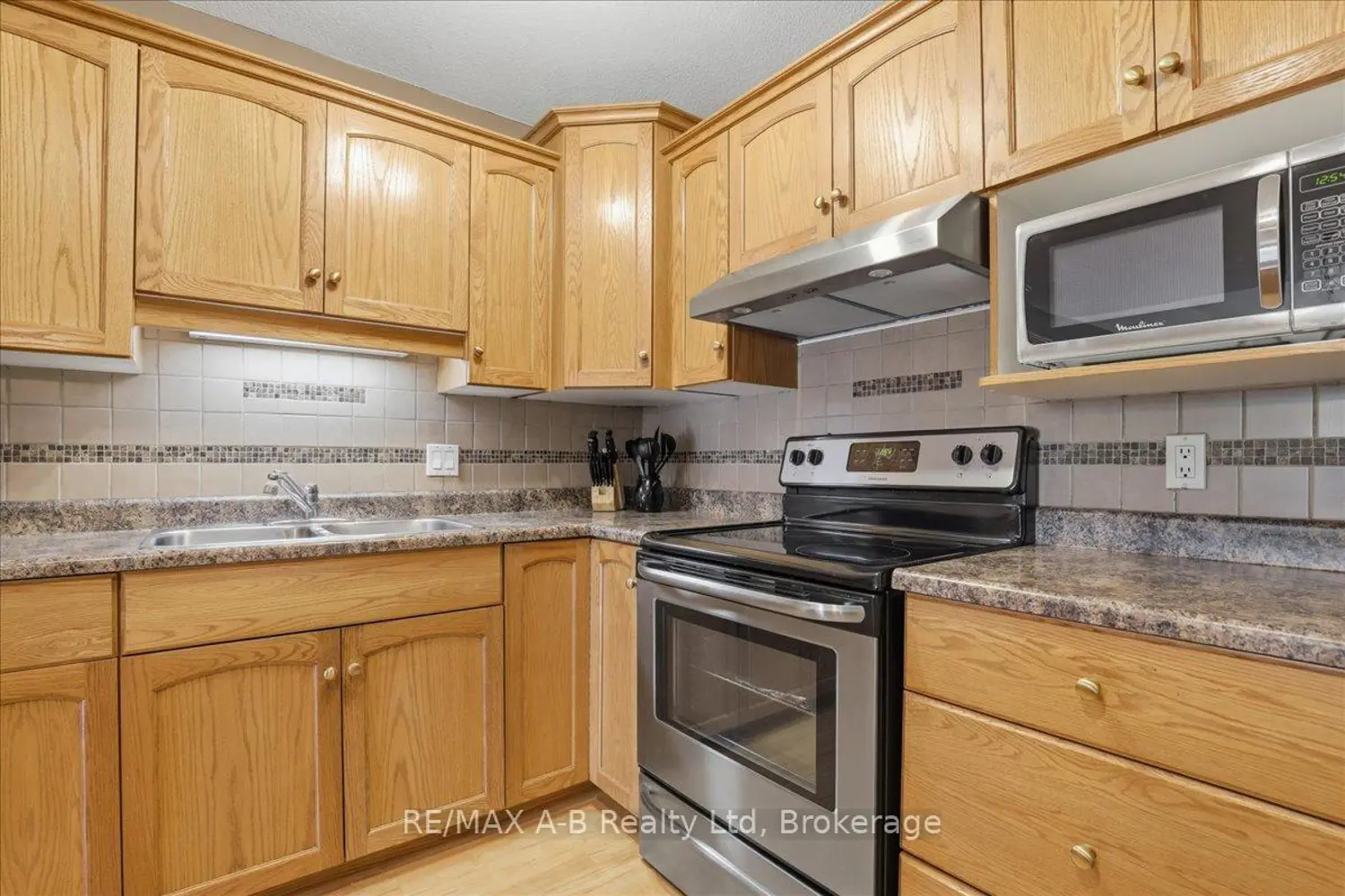 Additional image 6 of 93 Abraham Drive