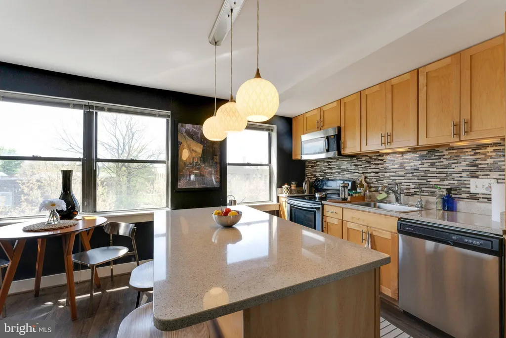 Additional image 6 of 212 Oakwood Street SE Unit 322, Washington, DC 20032