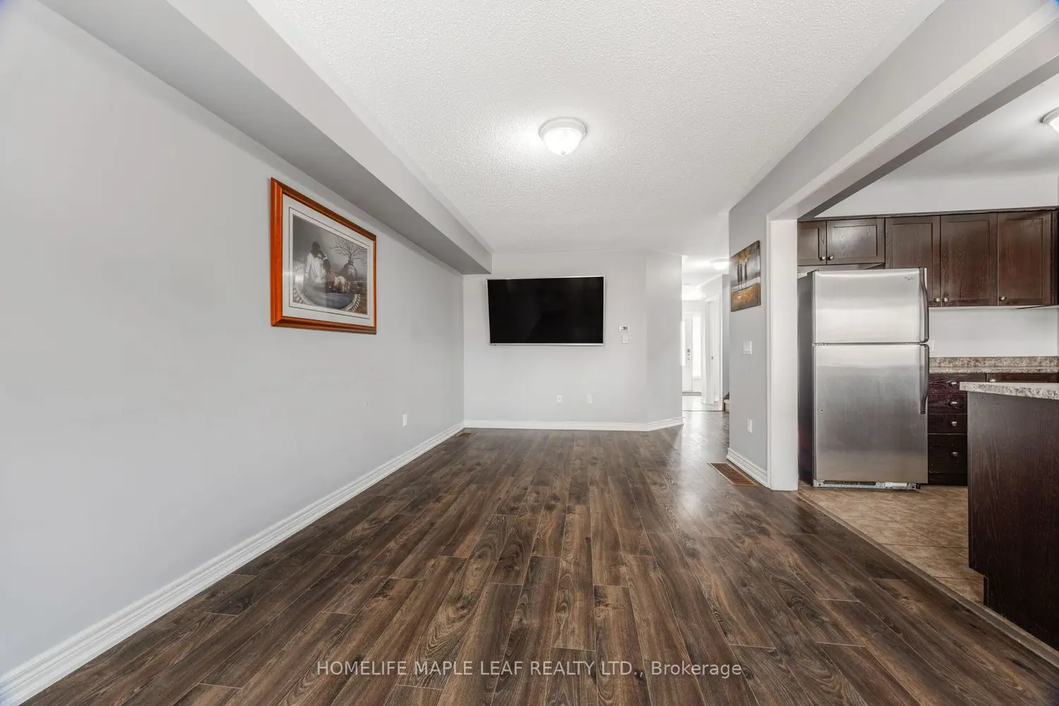 Additional image 3 of 756 Cook Crescent