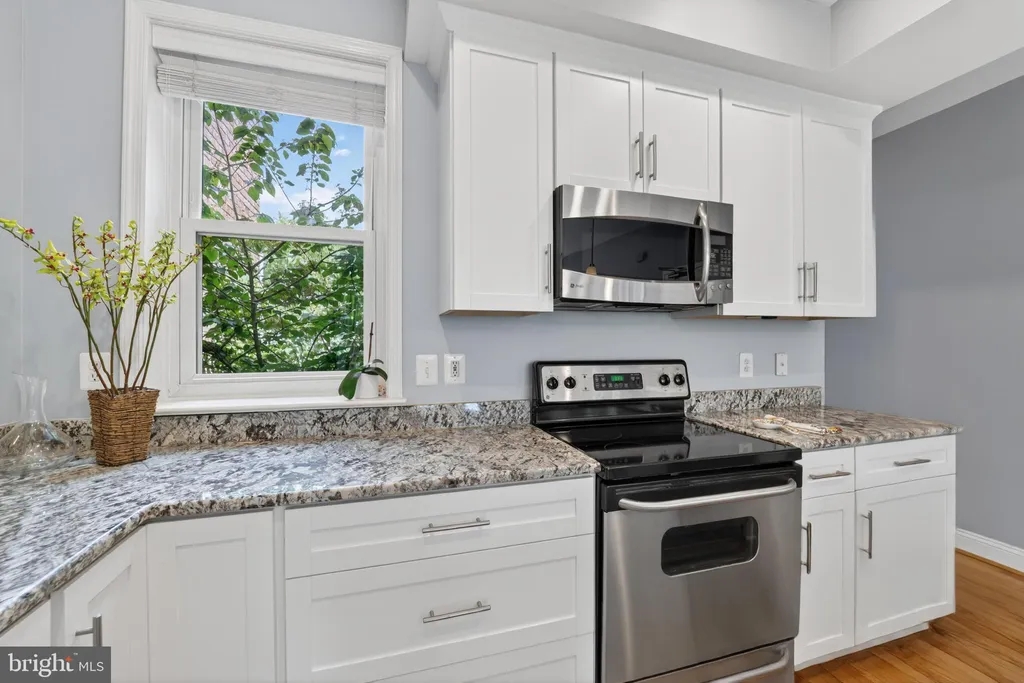Additional image 12 of 719 5th Street NE Unit 3, Washington, DC 20002