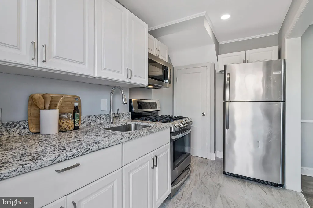 Additional image 8 of 2202 U Place SE, Washington, DC 20020