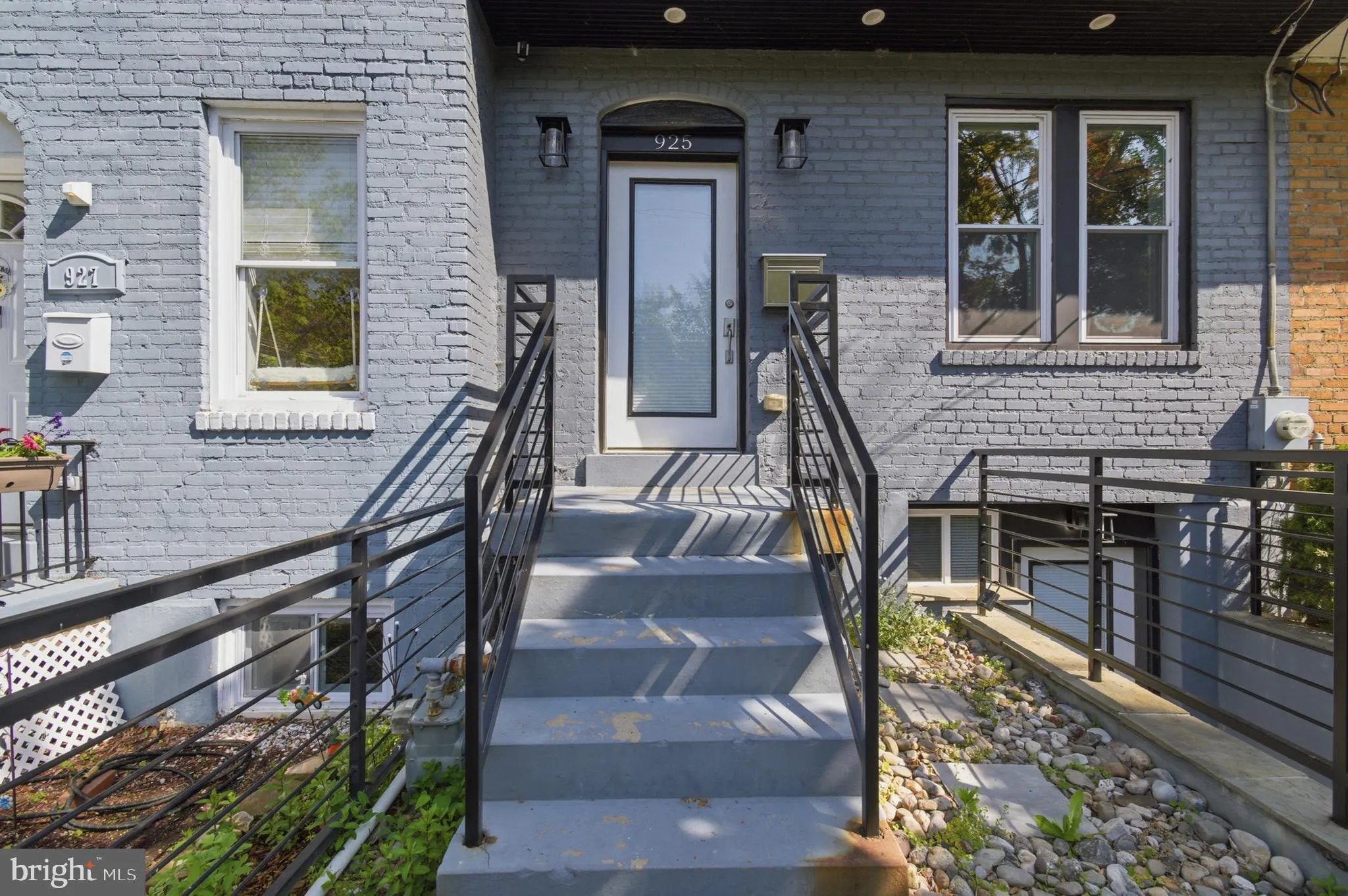 925 Delafield Place NW, Washington, DC 20011