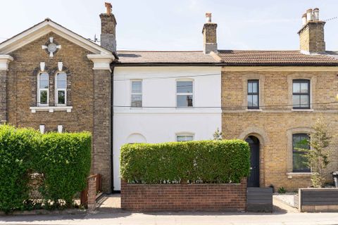 Selsdon Road, South Croydon CR2