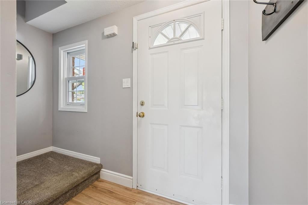 Additional image 3 of 63 Watercress Court, Kitchener, ON, N2E 3S7