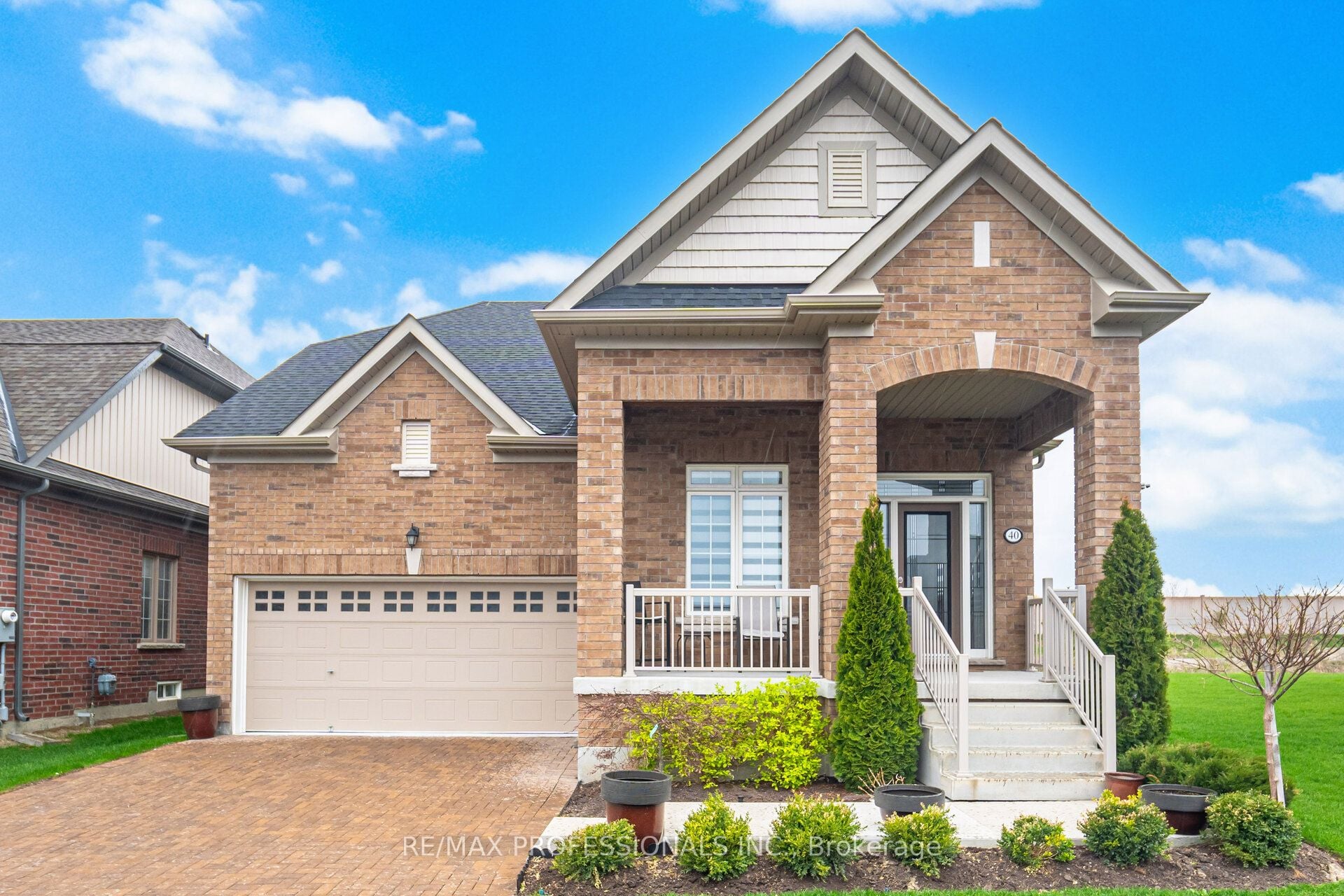 40 Bluestone Crescent, Brampton, ON, L6R 4B8