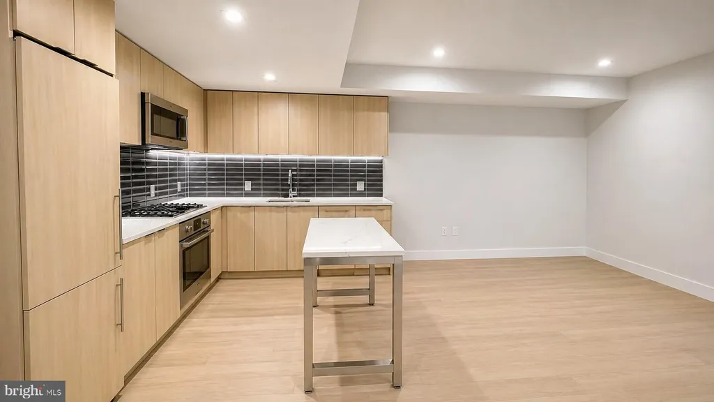 Additional image 22 of 1224 M Street NW Unit T-03, Washington, DC 20005