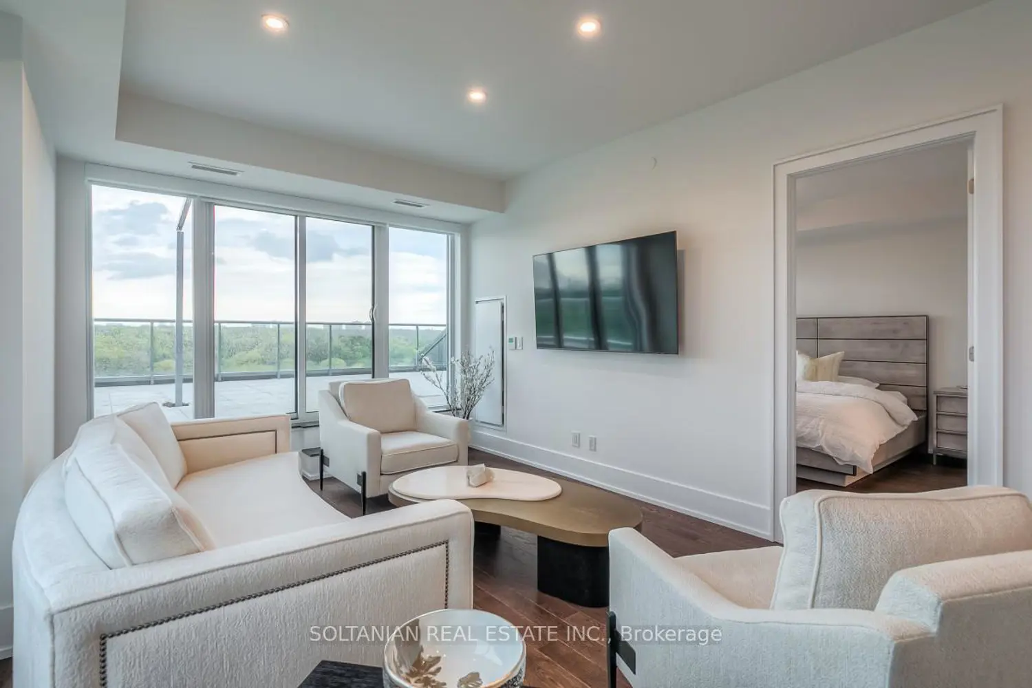 25 Adra Grado Way 1020 photo 5