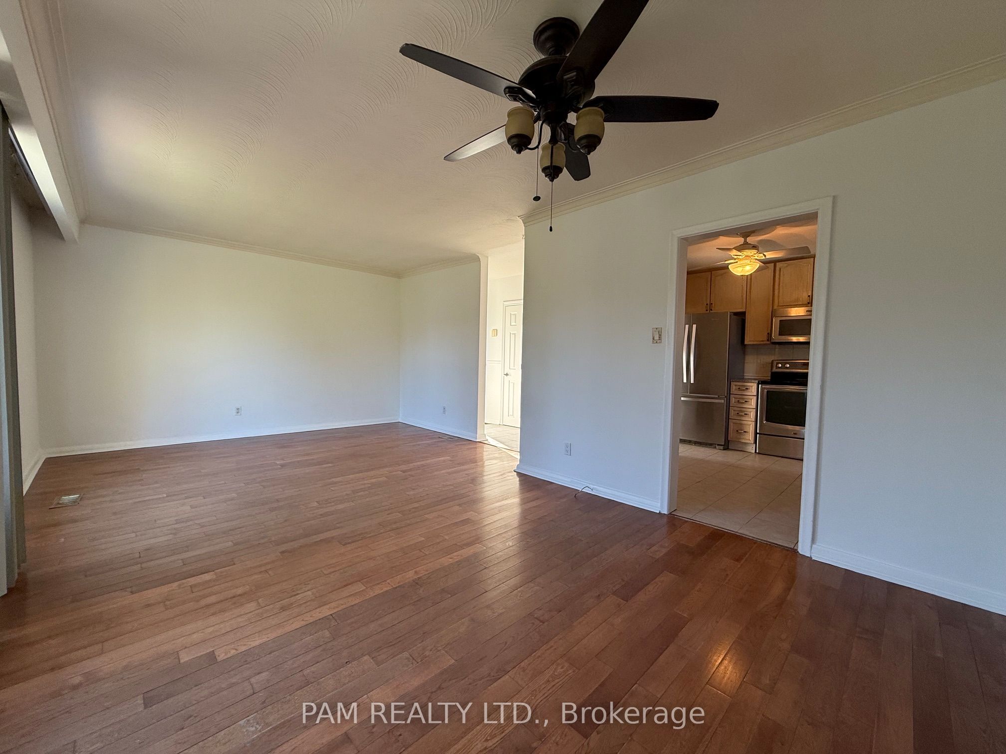 Additional image 5 of 423 Lynett Crescent, Richmond Hill, ON, L4C 2V6