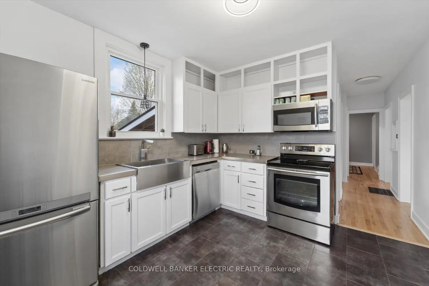 Additional image 11 of 252 Aberdeen Avenue