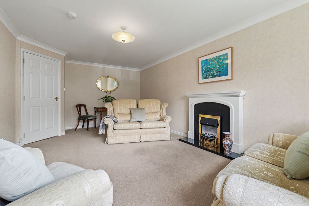 Additional image 4 of 2 bed flat for saleBeechwood Gardens, Stirling FK8