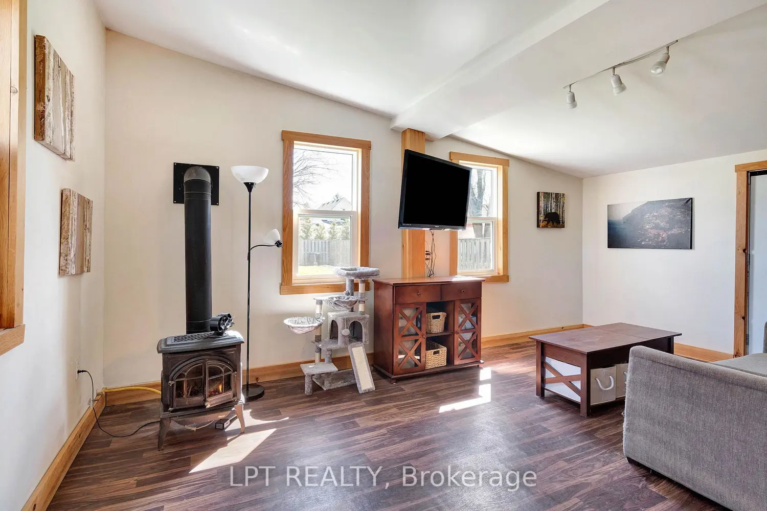 Additional image 4 of 198 Munroe Street