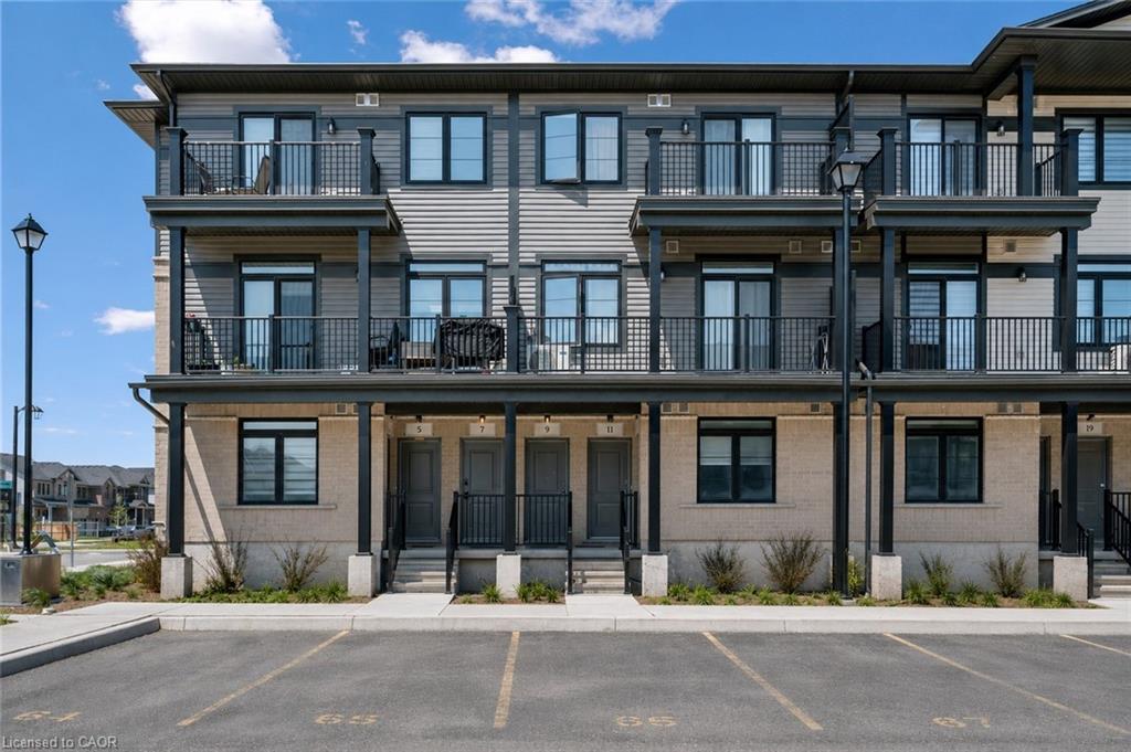 9 Lomond Lane, Kitchener, ON, N2R 0T6