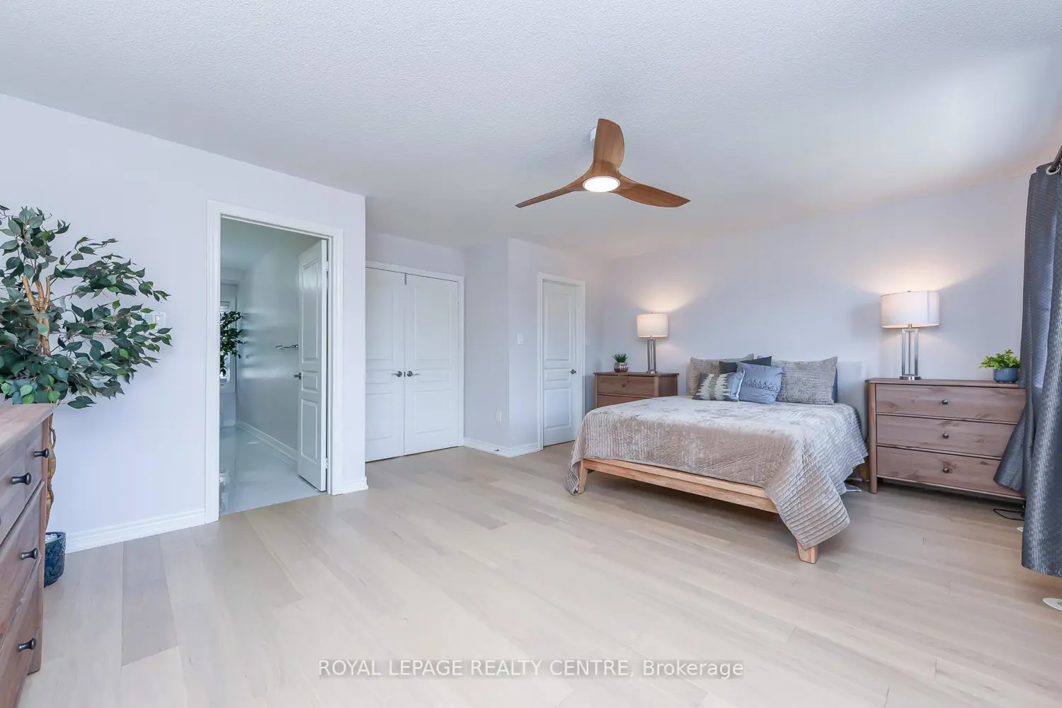 Additional image 12 of 60 Rosewood Avenue 210