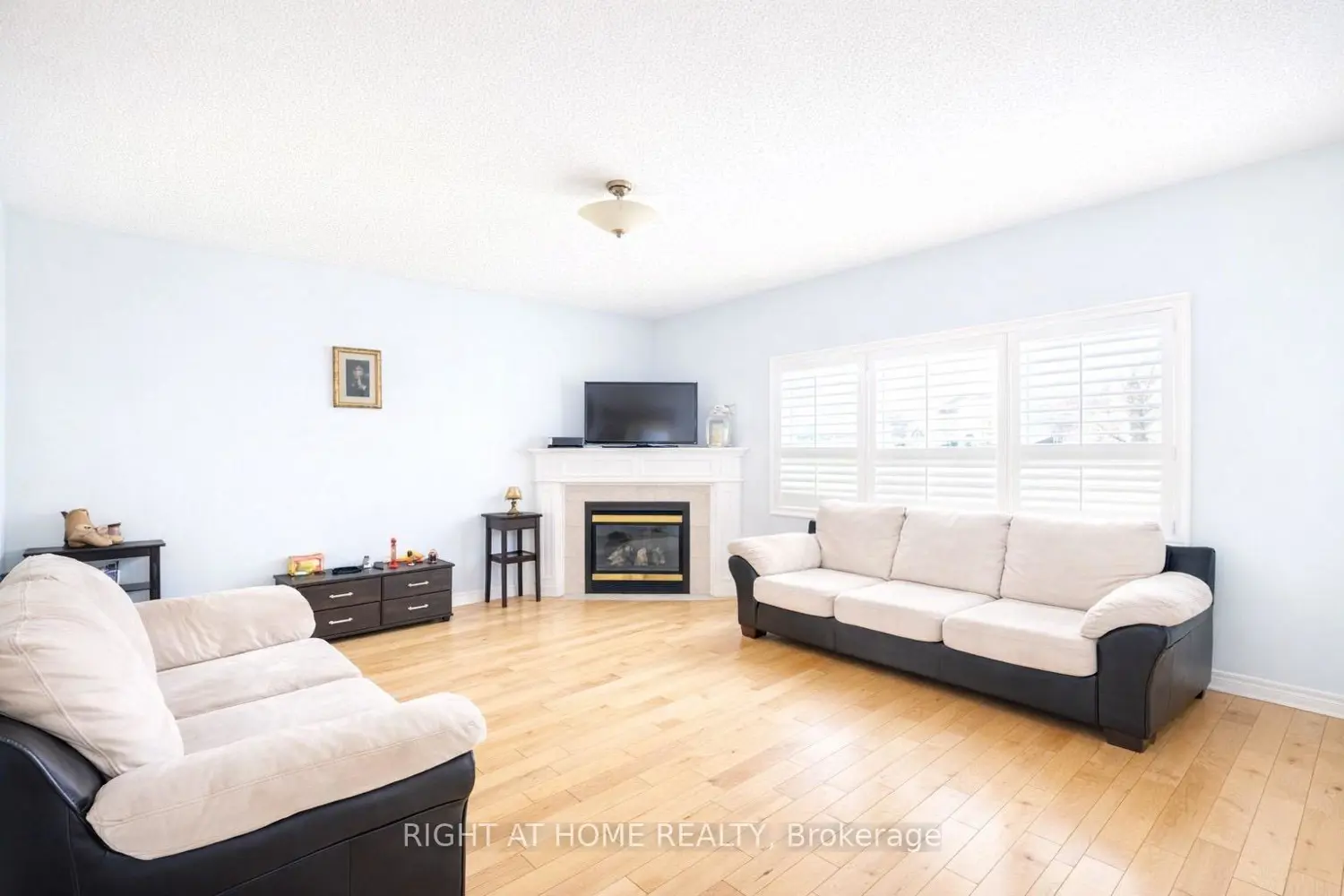 Additional image 3 of 4721 Colombo Crescent
