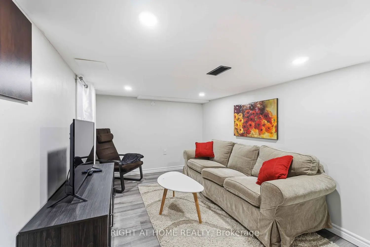 Additional image 15 of 74 Province Street