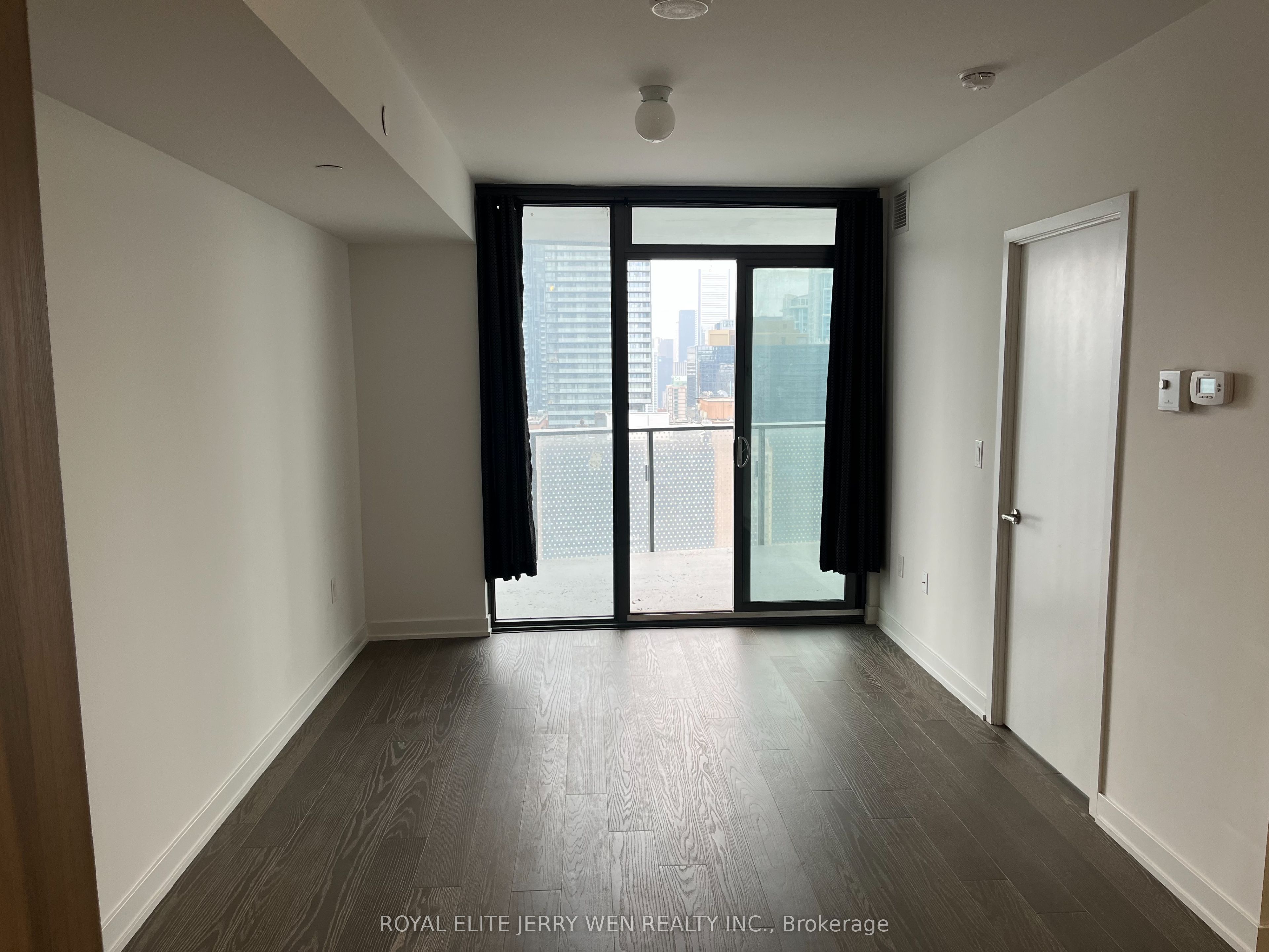 Additional image 5 of 3104-11 Wellesley Street W, Toronto, ON, M4Y 1E8
