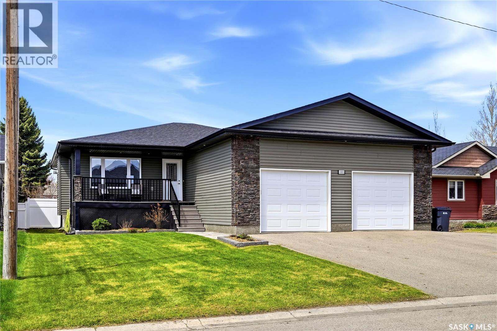 1003 Dewdney STREET