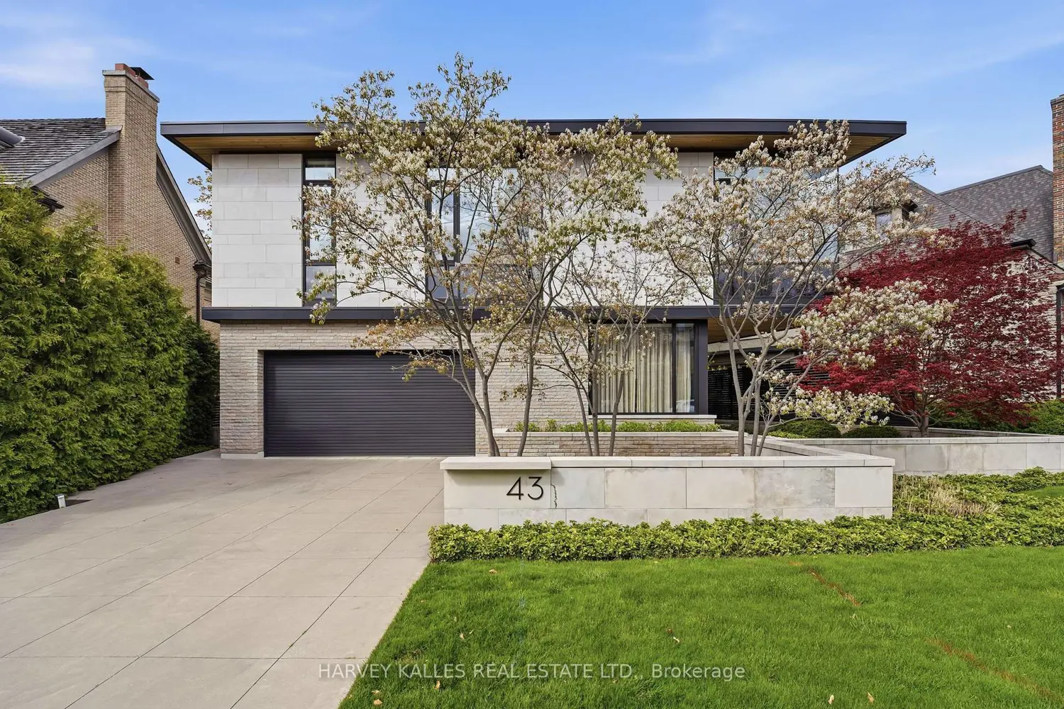 43 Hillholm Road photo 2