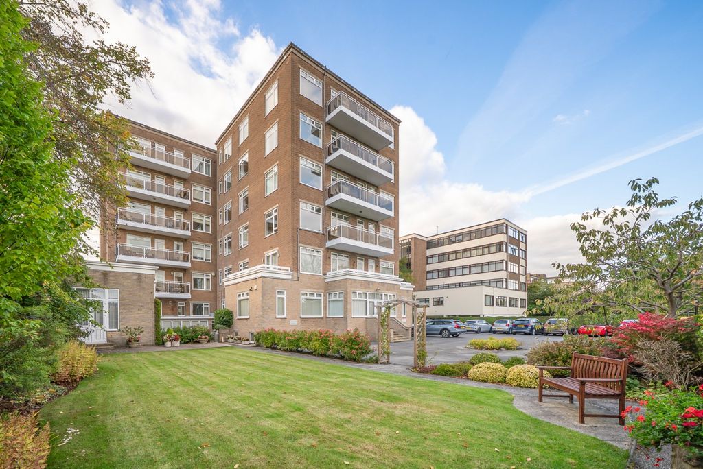 3 bed flat for saleBeech Grove, Harrogate, North Yorkshire HG2